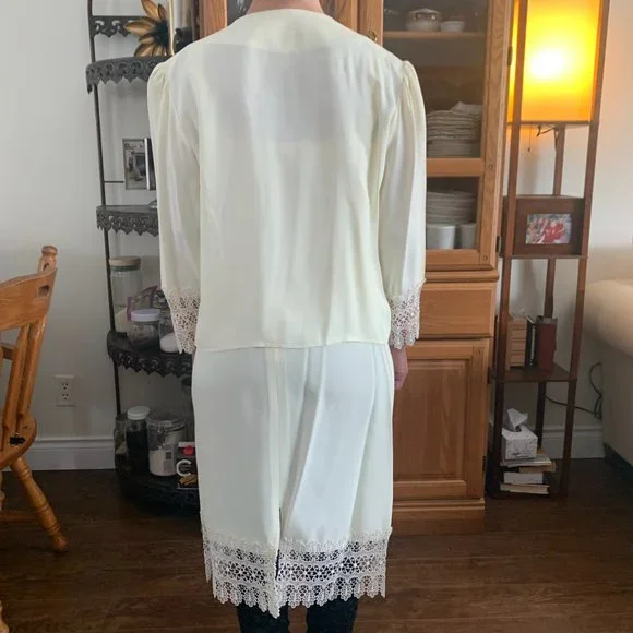 Custom Made Ensemble - Picture 2 of 16